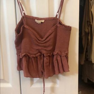 Packing flowy cropped tank